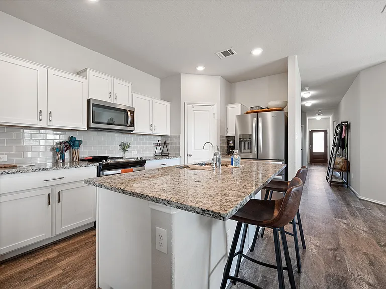 111 Meadow Path — Photo 11