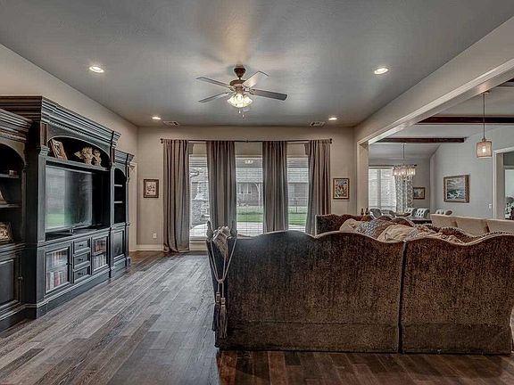 3rd image of 3011 W Cypress Mill Ave
