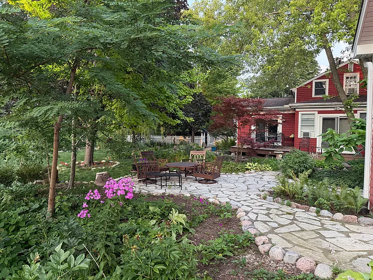 324 Sage St — Photo 13