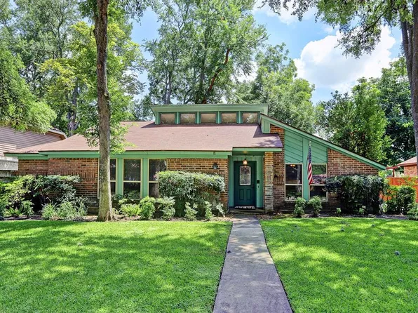 2111 Morton League Rd, Richmond, TX 77406