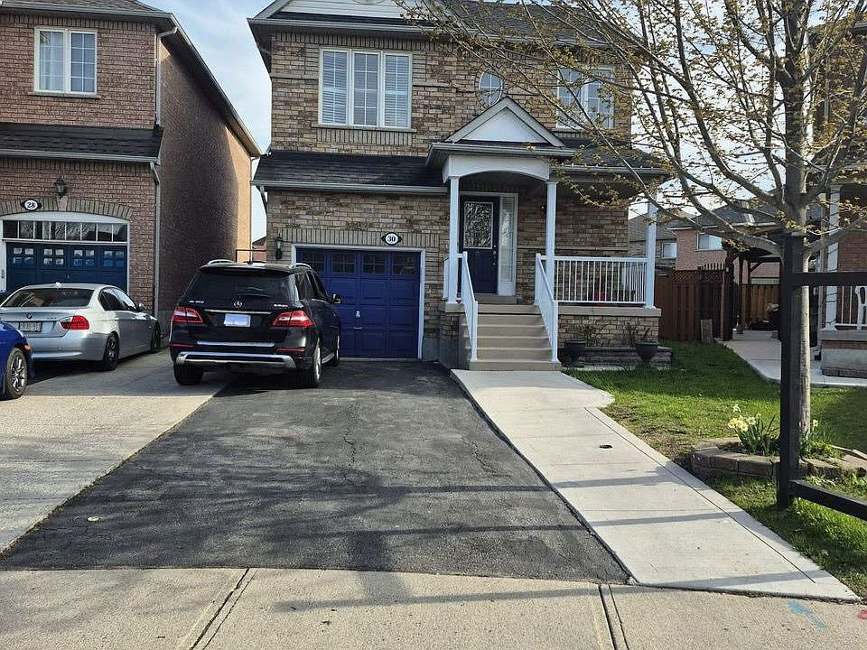1st image of 30 Trevino Cres