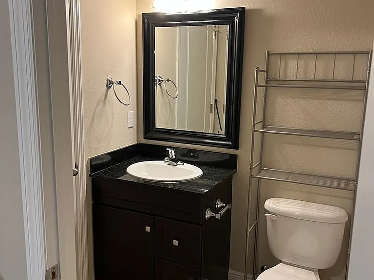 2954 SW 35th Pl #61 — Photo 11