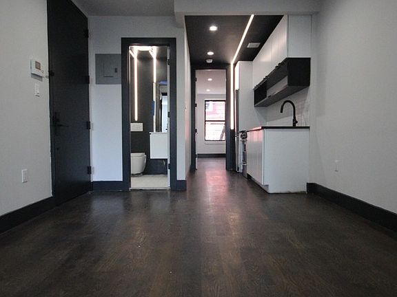 4th image of 205 Johnson Ave #3E