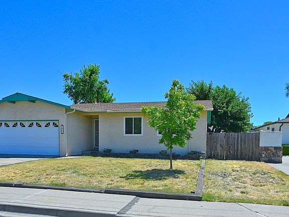 3rd image of 2457 Tanager Ct