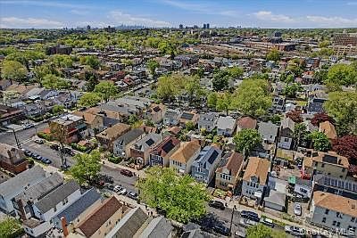 3rd image of 4527 Hill Avenue