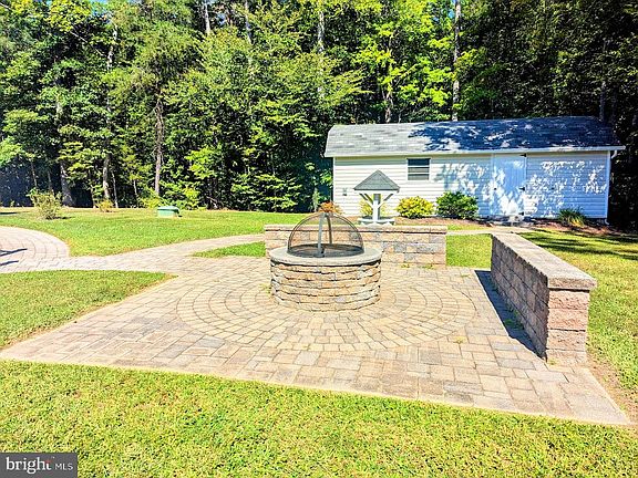 3rd image of 24498 Oak Valley Ln