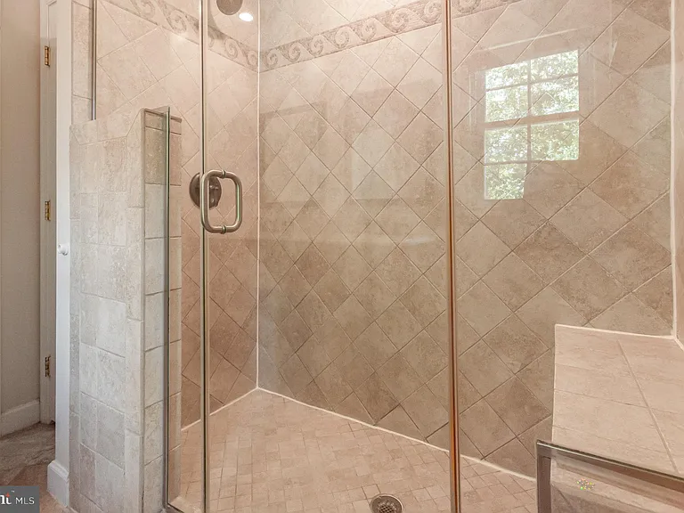 519 Woodland Ct NW — Photo 29