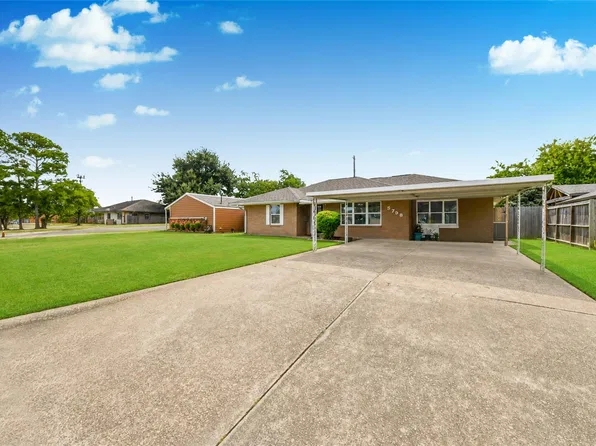 5758 Meadow Creek Ln, Houston, TX 77017