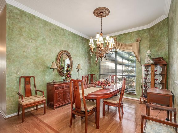 5th image of 11754 Donato Dr