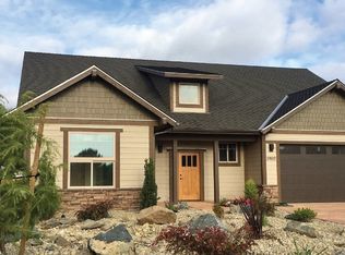 2922 Ruby Ct, Bandon, OR 97411