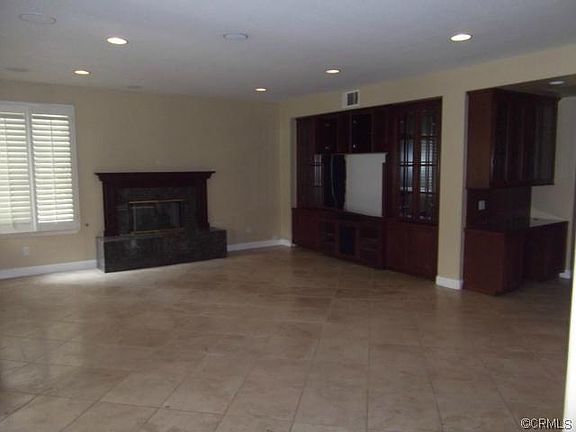 3rd image of 2230 Chandler Dr