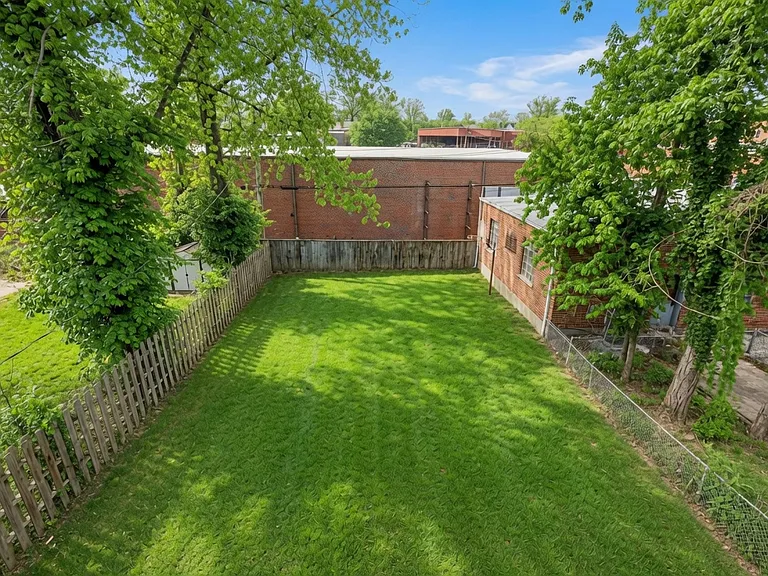 3605 Cambridge Ave — Photo 36