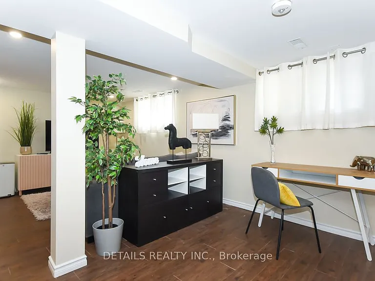 2151 Lambeth Walk #B — Photo 4