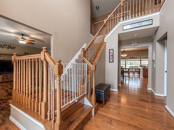 4th image of 3863 Excalibur Private Ln