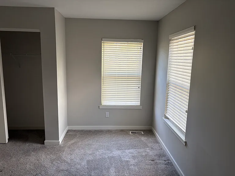 5055 Bristol Ct — Photo 11