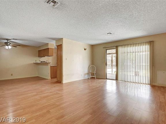 5th image of 6188 Woodbury Ave