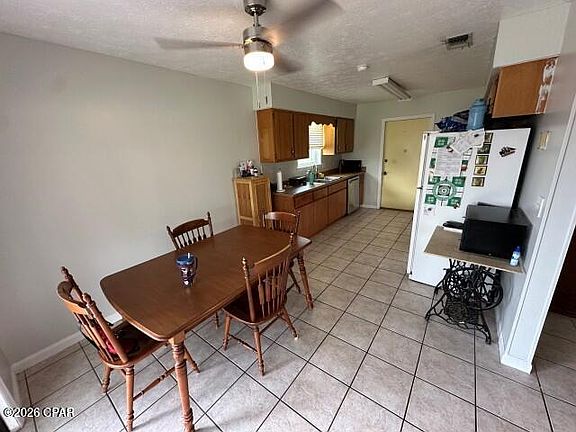 3rd image of 5109 Rachelle Cir