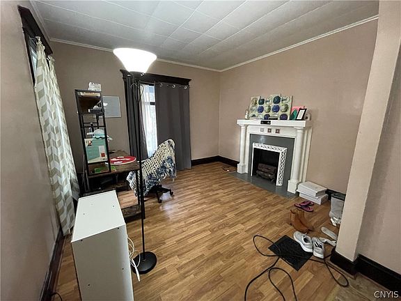 3rd image of 420 Douglas St #22