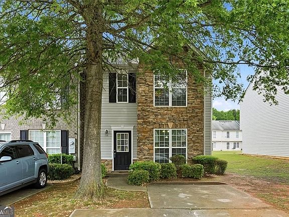 3rd image of 1792 Gold Finch Way