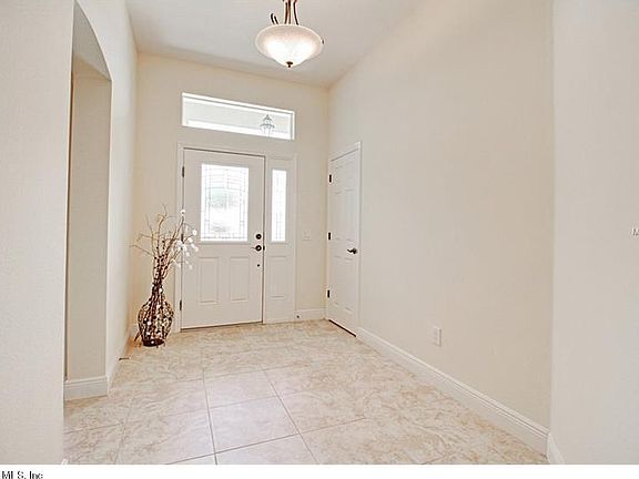 4th image of 3025 Adrienne Way