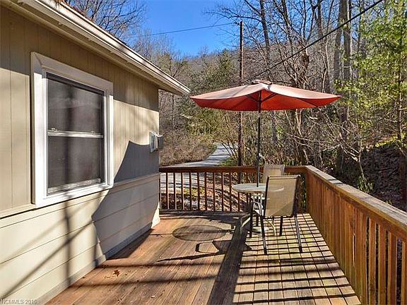 2nd image of 421 Blooming Laurel Dr