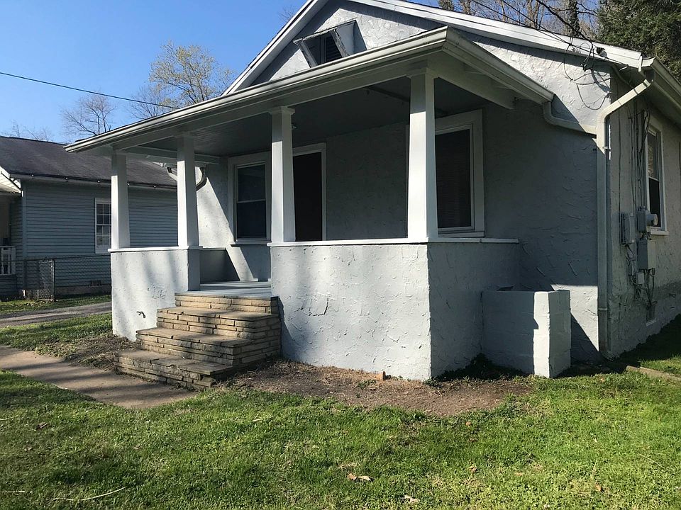 1st image of 817 & 819 Woodward Dr