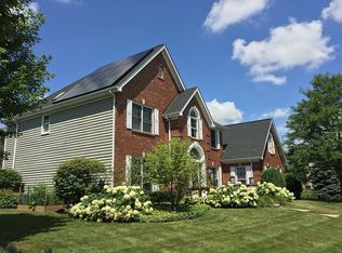 903 Mortonsberry Dr, Naperville, IL 60540