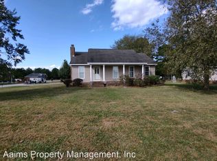 22 Renee Cir, Lumberton, NC 28358