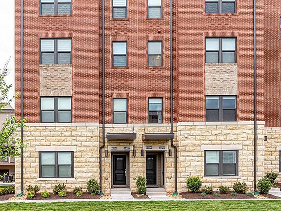 4th image of 44800 Tiverton Sq