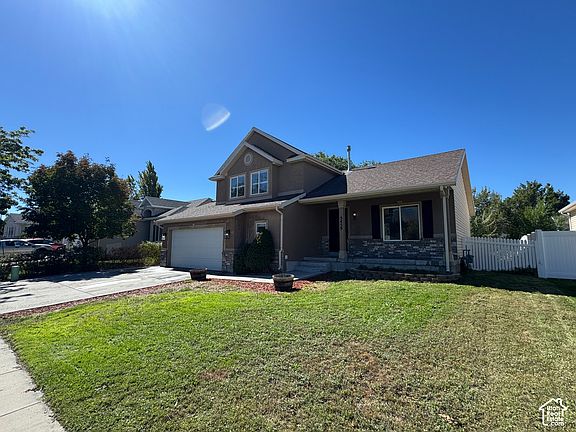 3rd image of 5459 Geneva Way