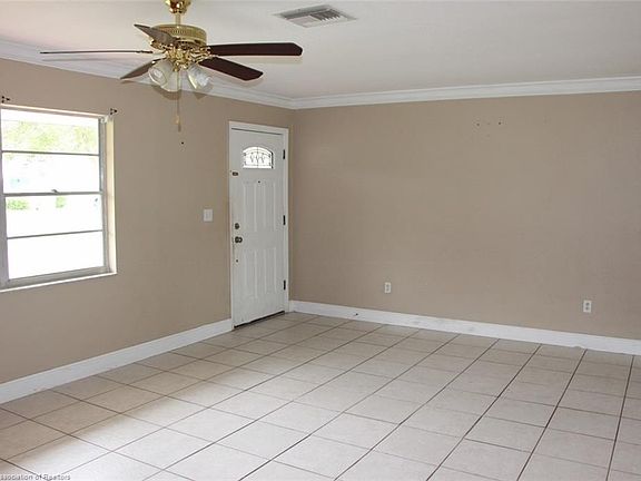 4th image of 316 Dove Ave