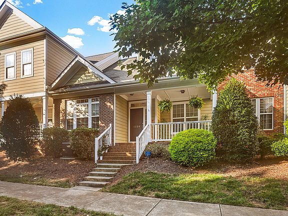 2nd image of 1104 Palace Garden Way