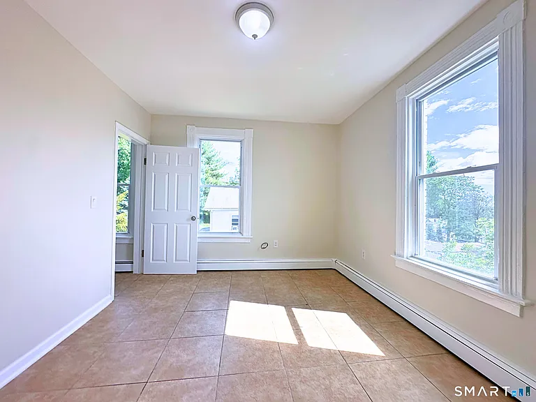 28 Sexton St #3N — Photo 17