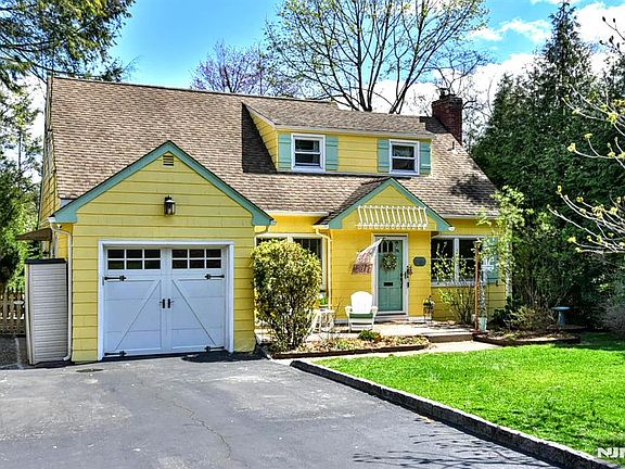 3rd image of 411 Prospect St