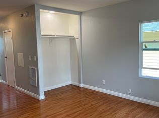 326 W 6th St #B, Long Beach, CA 90802