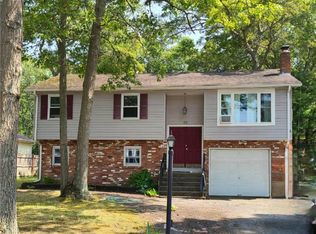 83 Mohawk Trl, West Greenwich, RI 02817