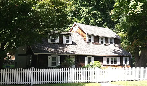 153 Spring St Photo 1