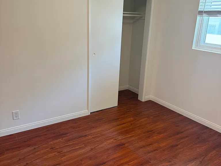 2219 Mathews Ave #A — Photo 11