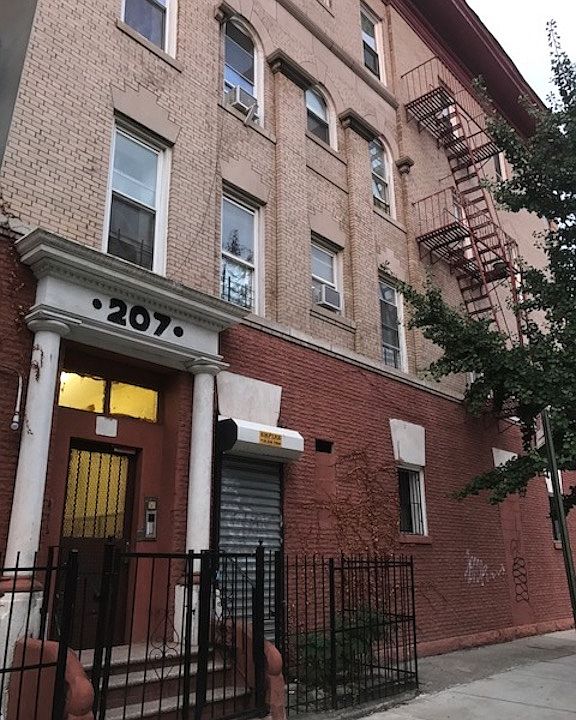 1st image of 207 Winthrop St APT 2R