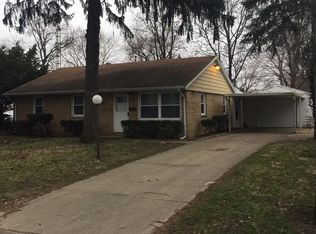 1406 Garden Hills Dr, Champaign, IL