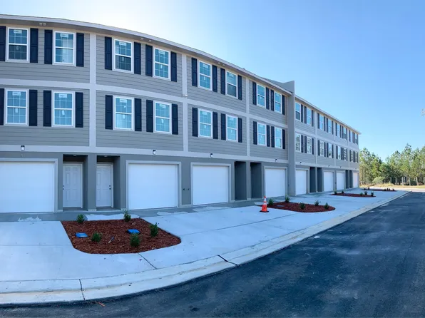 716 Plum Ln, Diberville, MS 39540