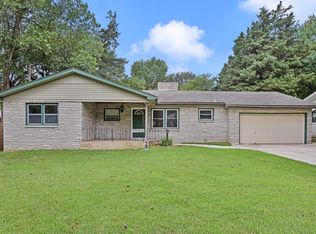 2349 S Luster Ave, Springfield, MO 65804