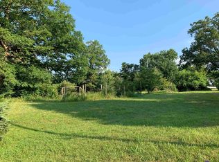 65 Hubbard Ln, Brandenburg, KY 40108