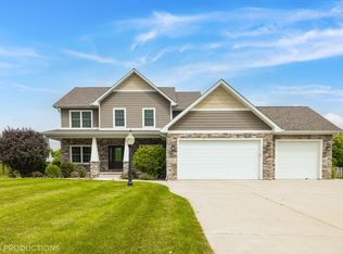 431 Tortoise Dr, Valparaiso, IN 46383