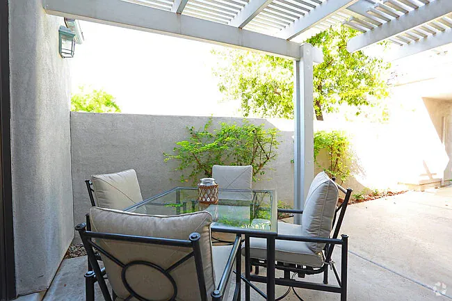 2 bed, 1400 sqft, $3,450 — Photo 3
