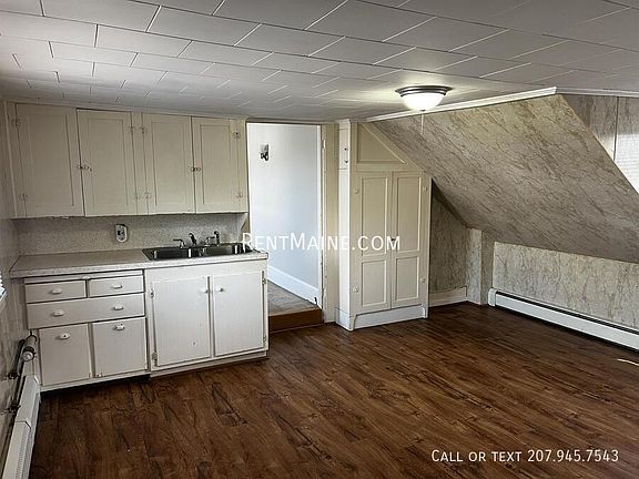 2nd image of 445 Main St Unit B
