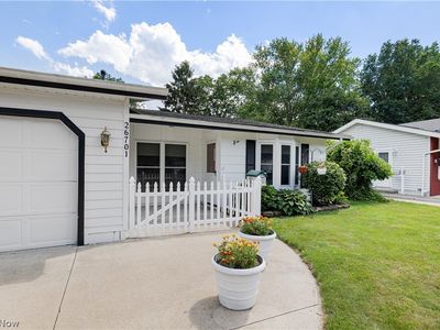 26701 Redwood Dr, Olmsted Falls, OH, 44138