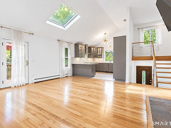 4th image of 110 Bart Road