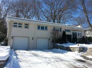 262 Arnold Rd, Newton, MA 02459