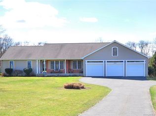 1375 Hill St, Suffield, CT 06078